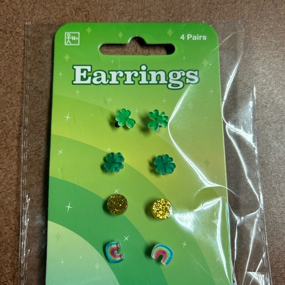 St. Patrick’s Day Earrings & Barrettes - Picture 7 of 7